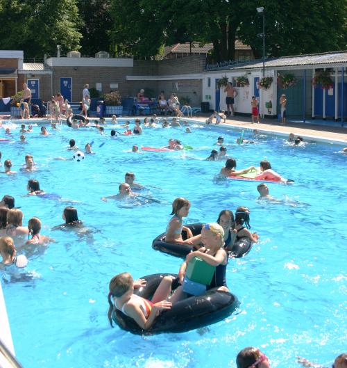 Outdoor pool at Hood Park Leisure Centre