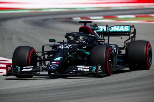 Lewis Hamilton takes pole position for the Spanish GP, with Valtteri completing a front-row lockout for the Brackley based Mercedes-AMG Petronas F1 Team
