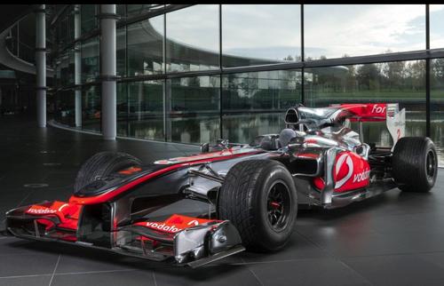 The auction event will be held live as the McLaren Mercedes is driven around Hamilton’s home track throughout the live bidding