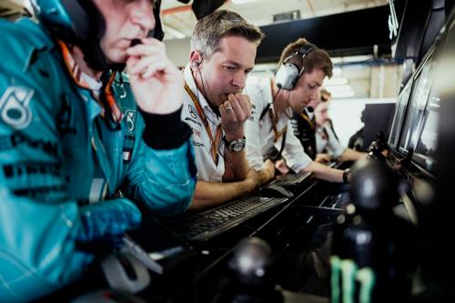    Mercedes-AMG Petronas Motorsport take the lead in the Constructors' Championship