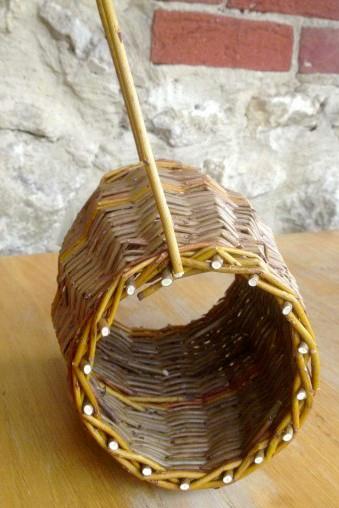 Make your own Willow Bird Feeder on Thursday 23 February 2017 (9.30am-12.30pm) at Bay Tree Cottage
