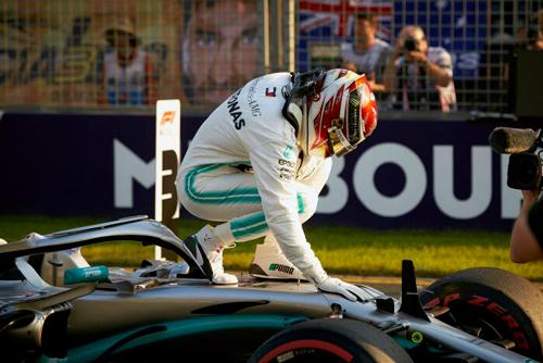 Lewis Hamilton claimed his 84th Formula One pole position - his first of the 2019 season and eighth at Albert Park