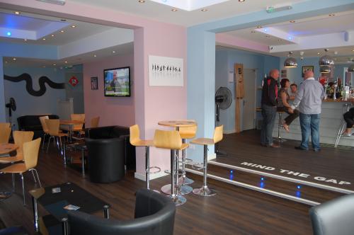 London Calling - Contemporary Bar & Cafe Lounge, Rugby, Warwickshire