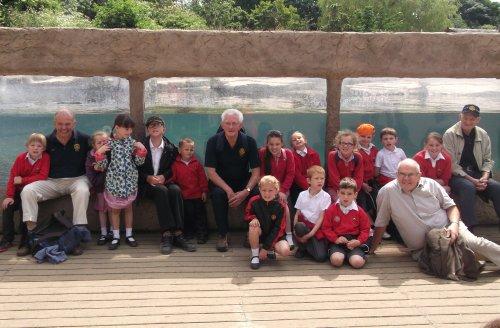Neston Rotary take Woodfall pupils to the Zoo