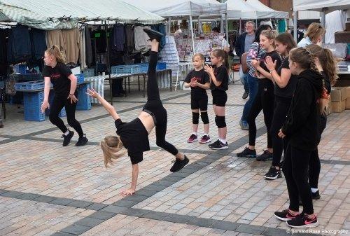 Hip & Harmony Sing, Strum and Street Dance for Neston Shoppers