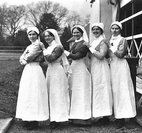 Nurses based at the WW1 hospital at Bromborough Golf Club.