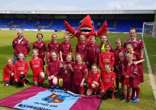 Neston Nomads Girls are Cup Winners!