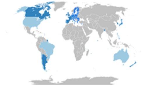 World map illustrating countries where a climate emergency has been declared, December 2020 (dark blue, some subdivisions light blue).