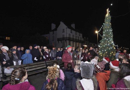 Mulled Wine and Music Gets Christmas Started in Parkgate
